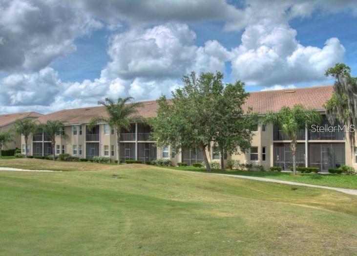 803 Fairwaycove Ln #204 Property Photo 3