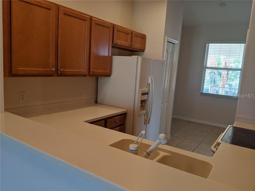 803 Fairwaycove Ln #204 Property Photo 12