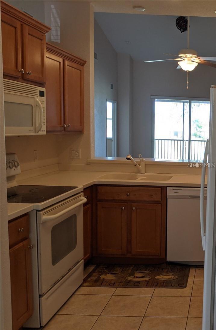 803 Fairwaycove Ln #204 Property Photo 13