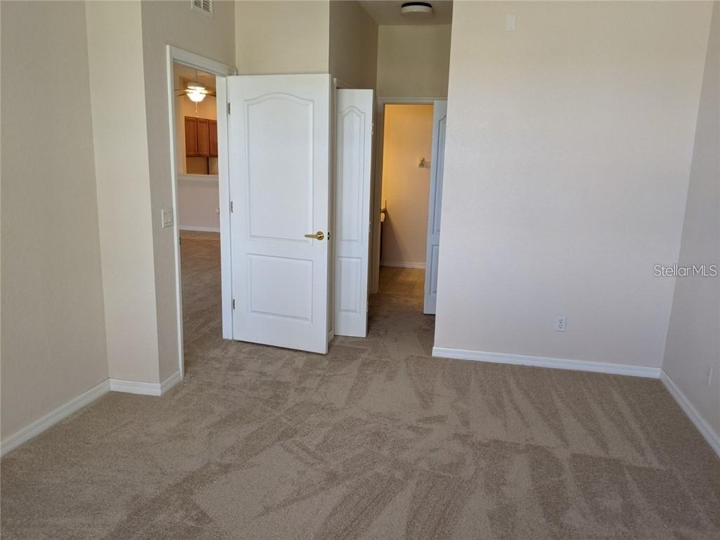 803 Fairwaycove Ln #204 Property Photo 16