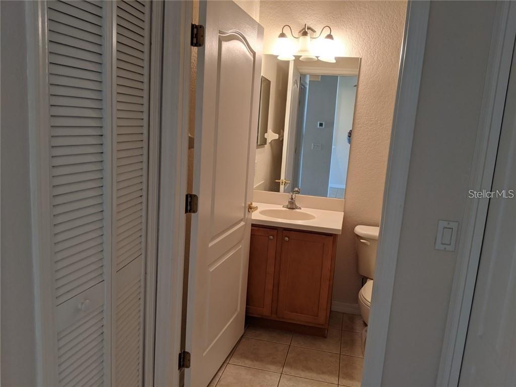 803 Fairwaycove Ln #204 Property Photo 17