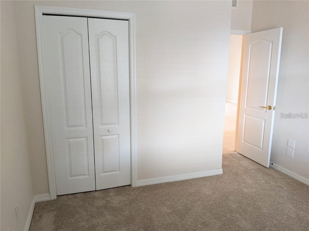 803 Fairwaycove Ln #204 Property Photo 20