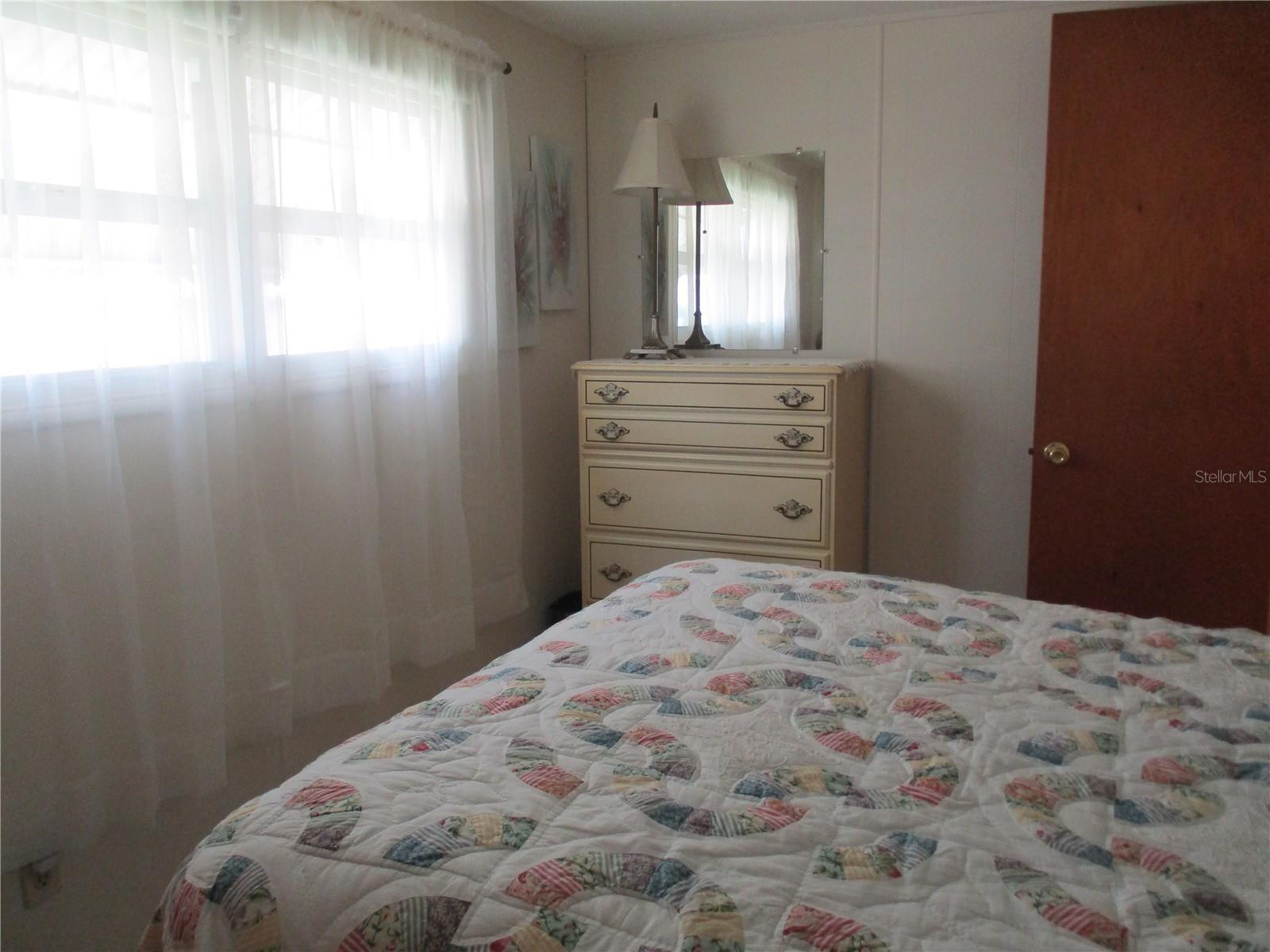 5009 8th B St E Property Photo 18