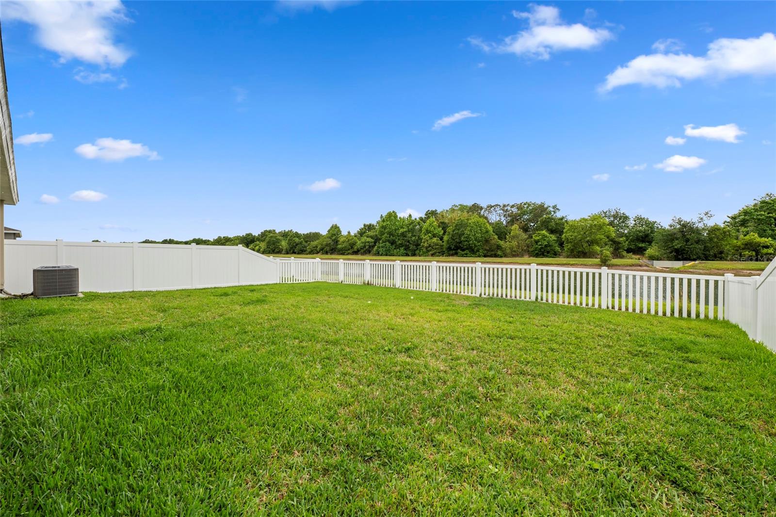 12690 Tannencrest Dr Property Photo 28