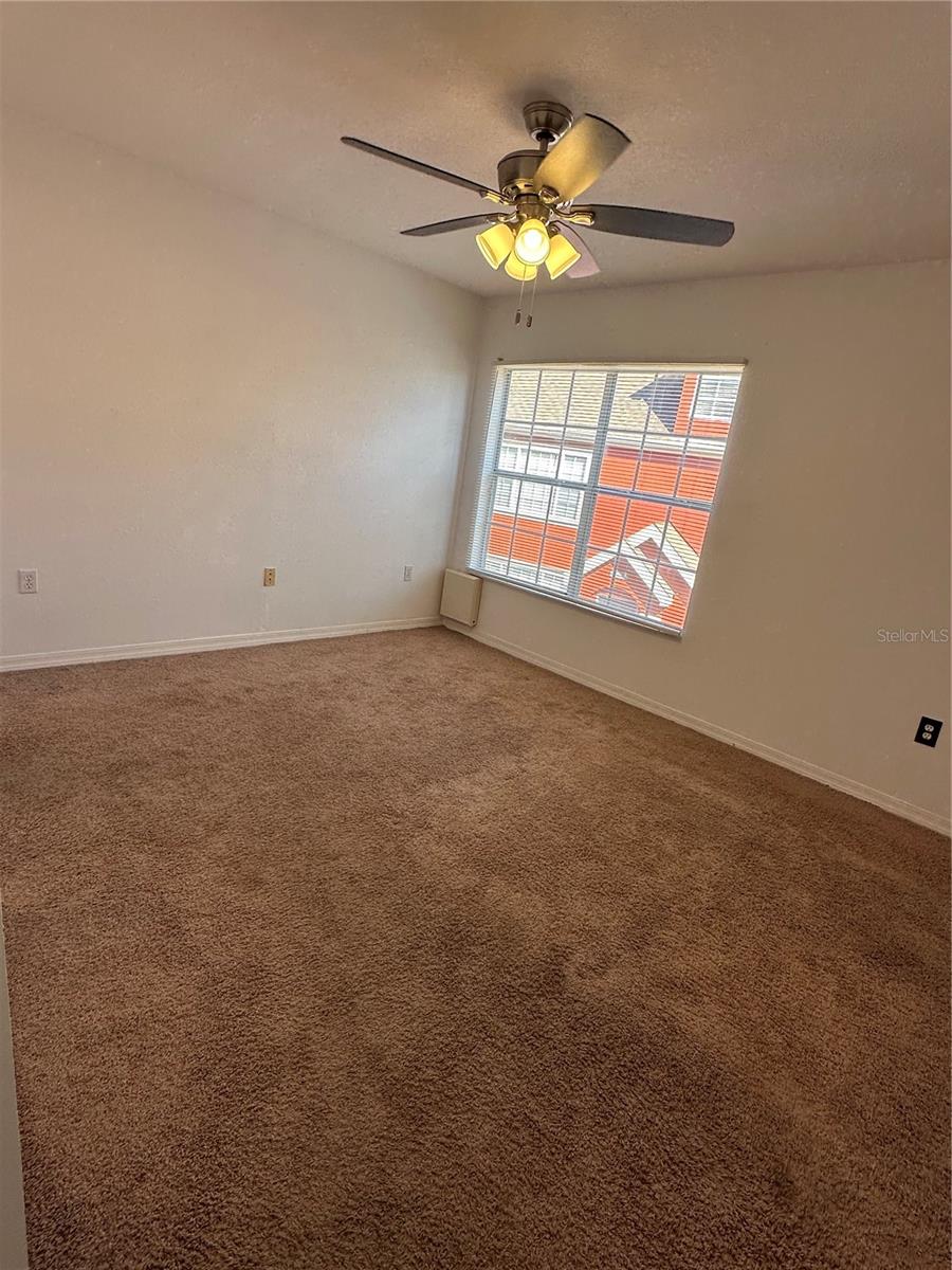 A4689238 Property Photo 5