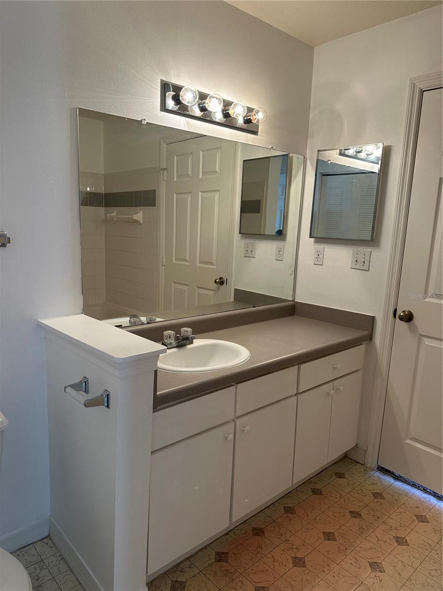 A4689238 Property Photo 7