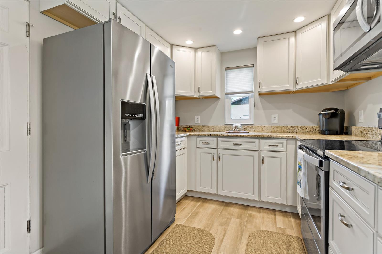 1675 Blakemore Ln Property Photo 13