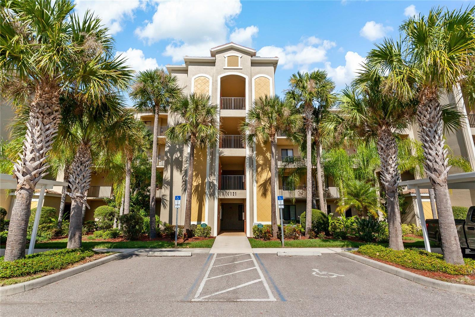 7121 River Hammock Dr #102 Property Photo 1