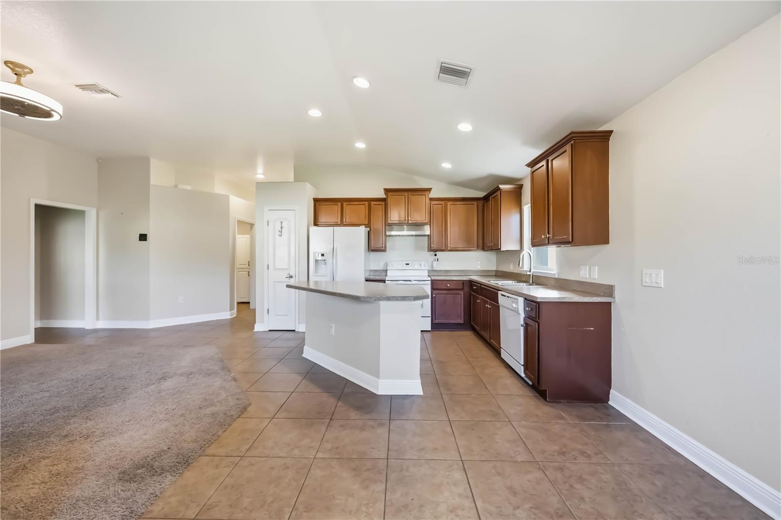 9984 Spring Gulch Ln Property Photo 13