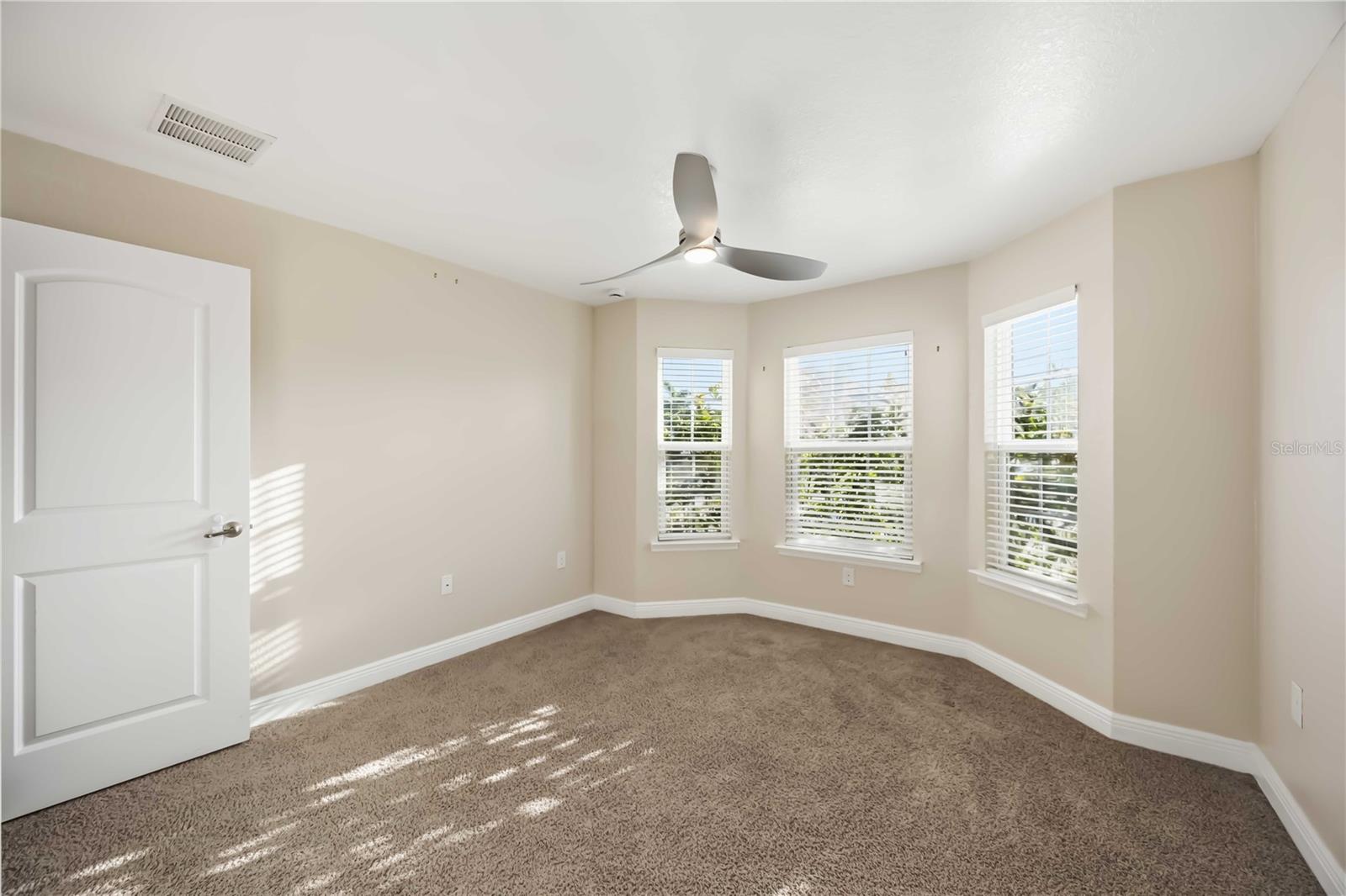 9984 Spring Gulch Ln Property Photo 16