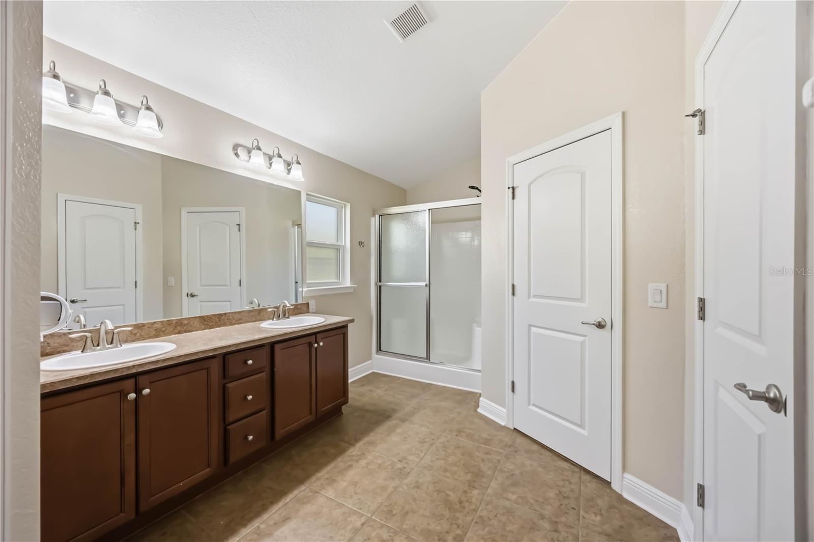 9984 Spring Gulch Ln Property Photo 25