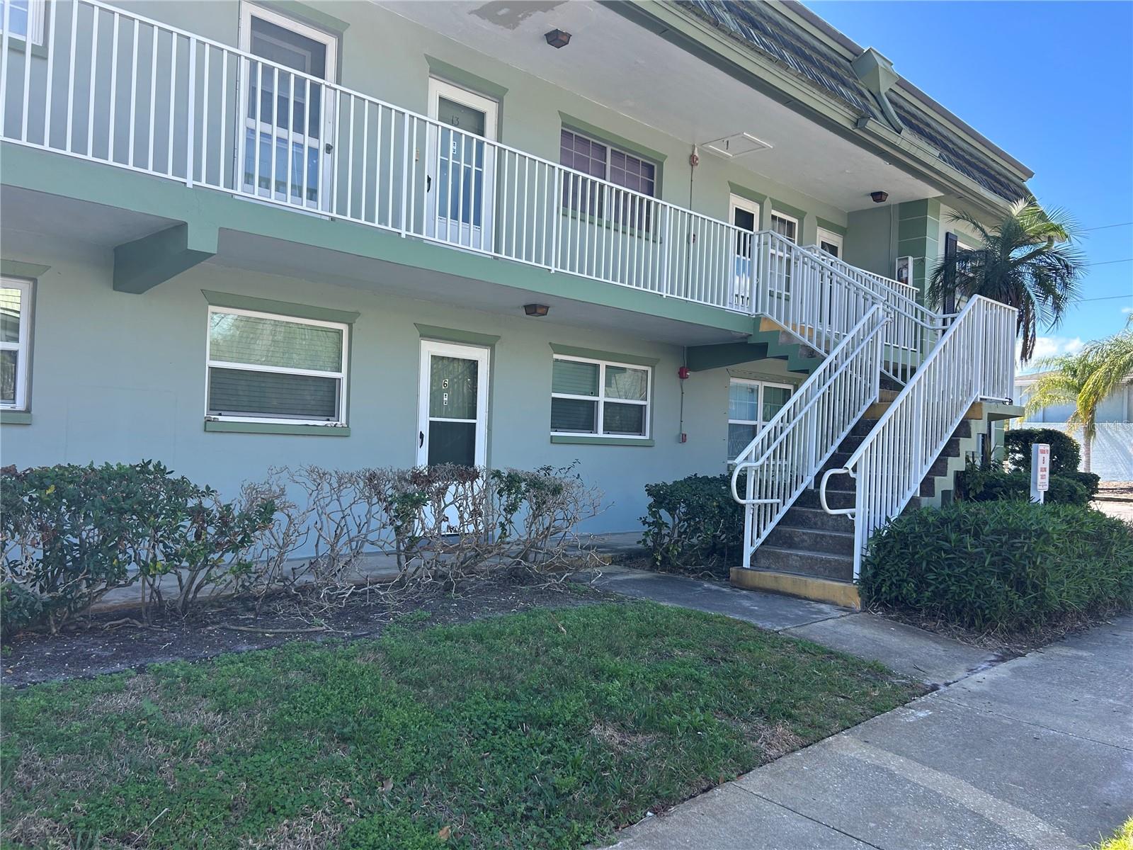 1433 S Belcher Rd #b7 Property Photo 2