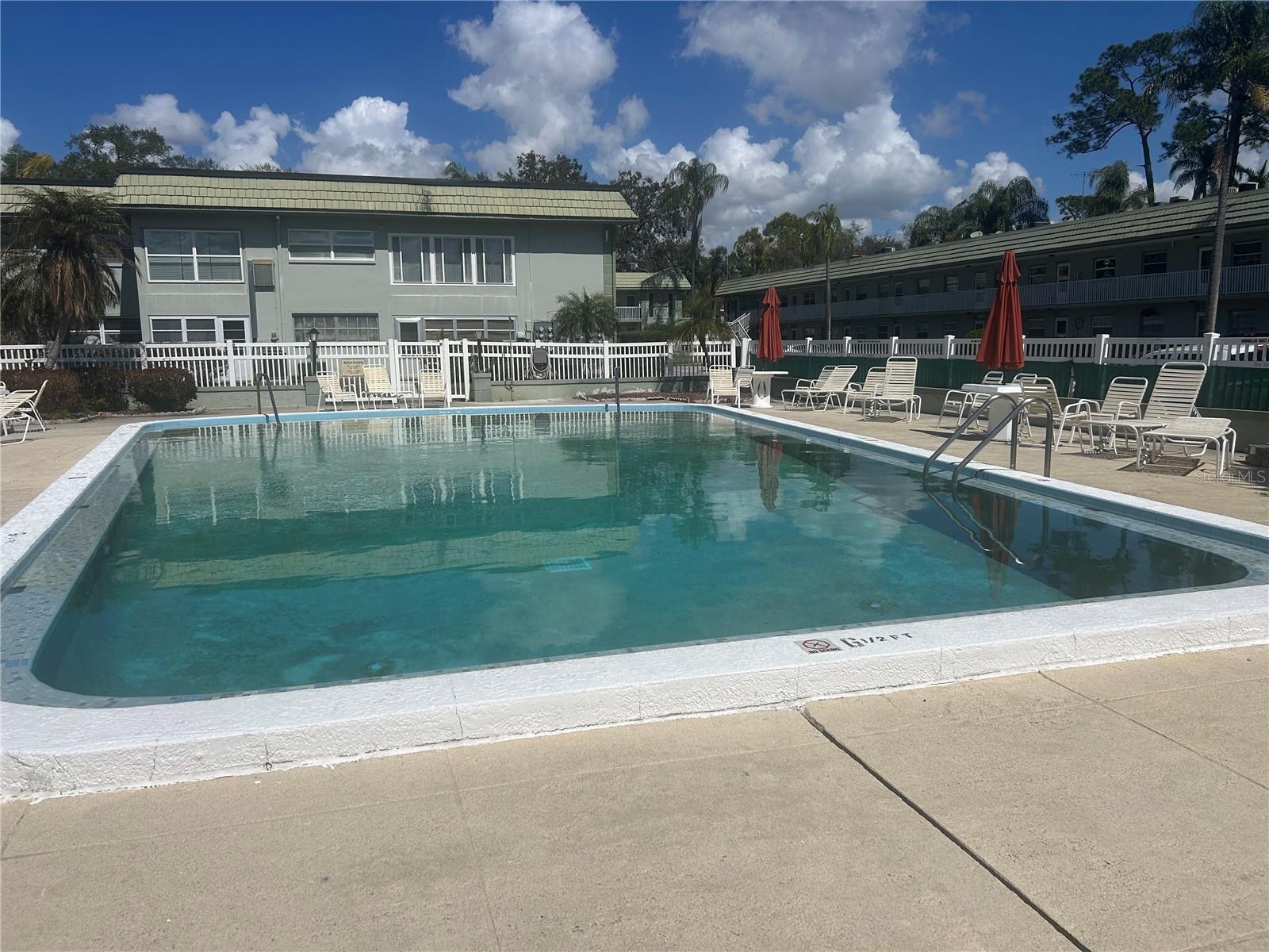 1433 S Belcher Rd #b7 Property Photo 3