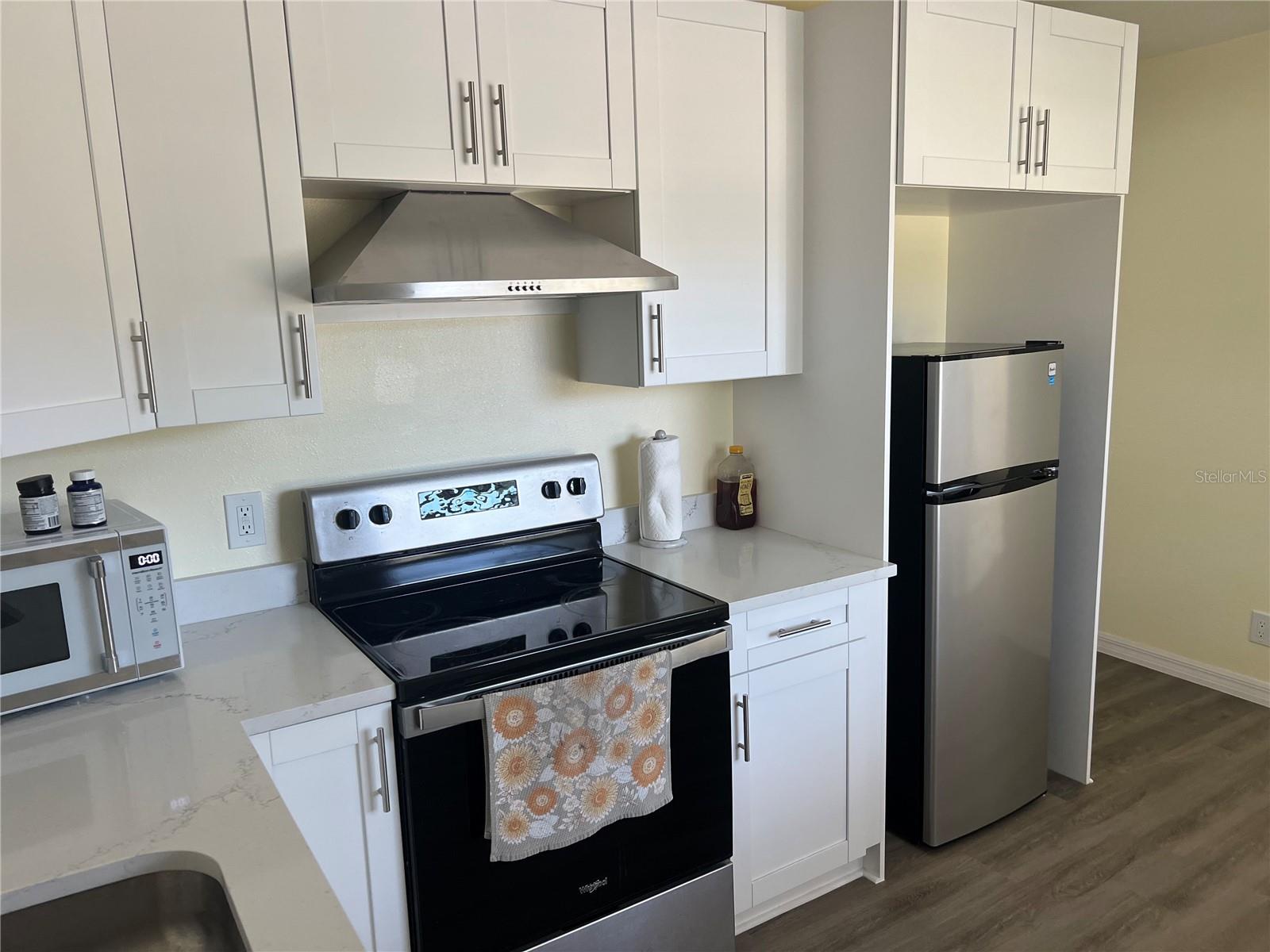 1433 S Belcher Rd #b7 Property Photo 14
