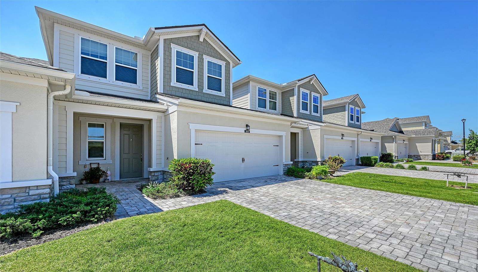 3693 Divot Ln Property Photo 2