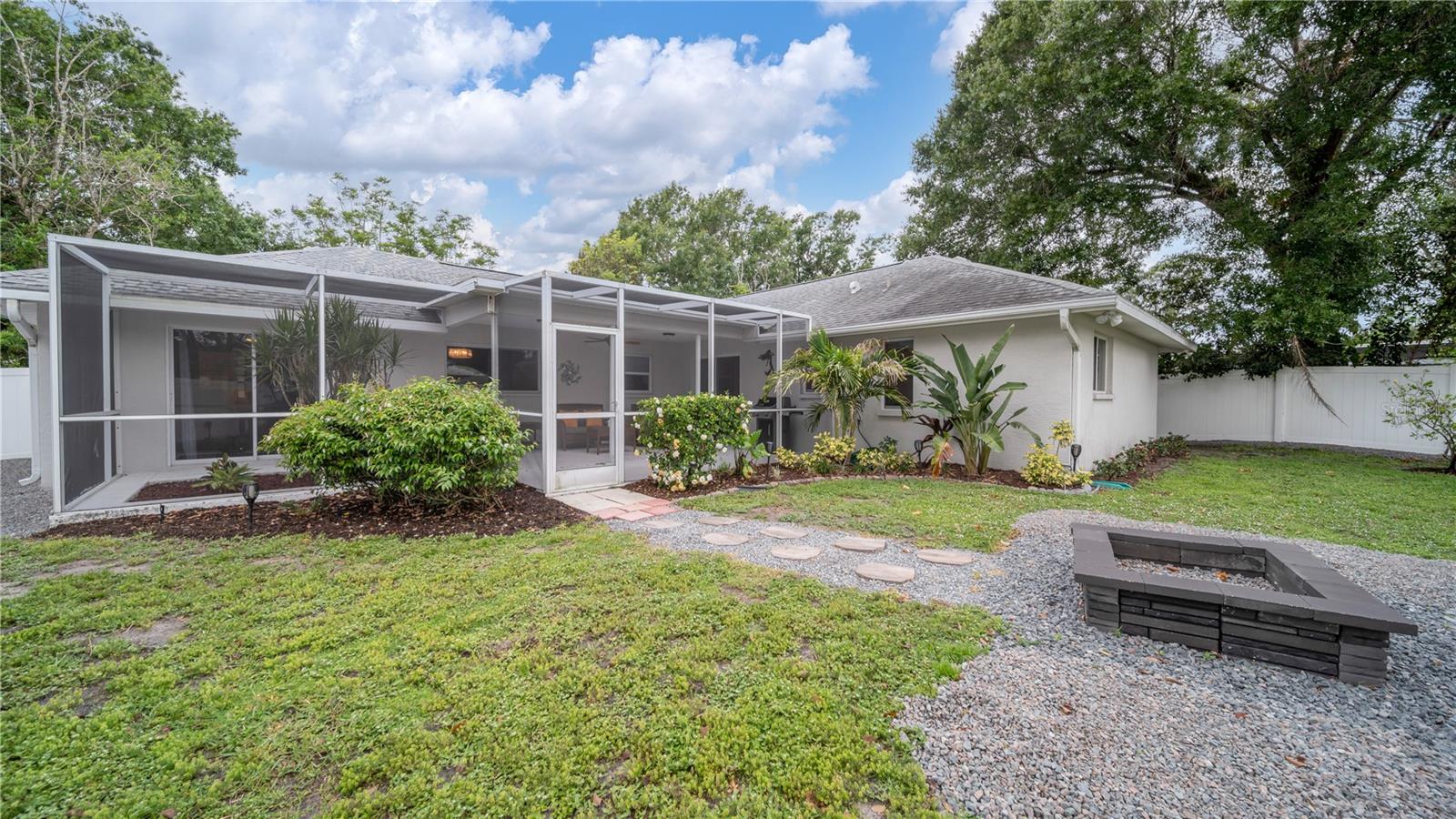 5219 Inverness Dr Property Photo 32