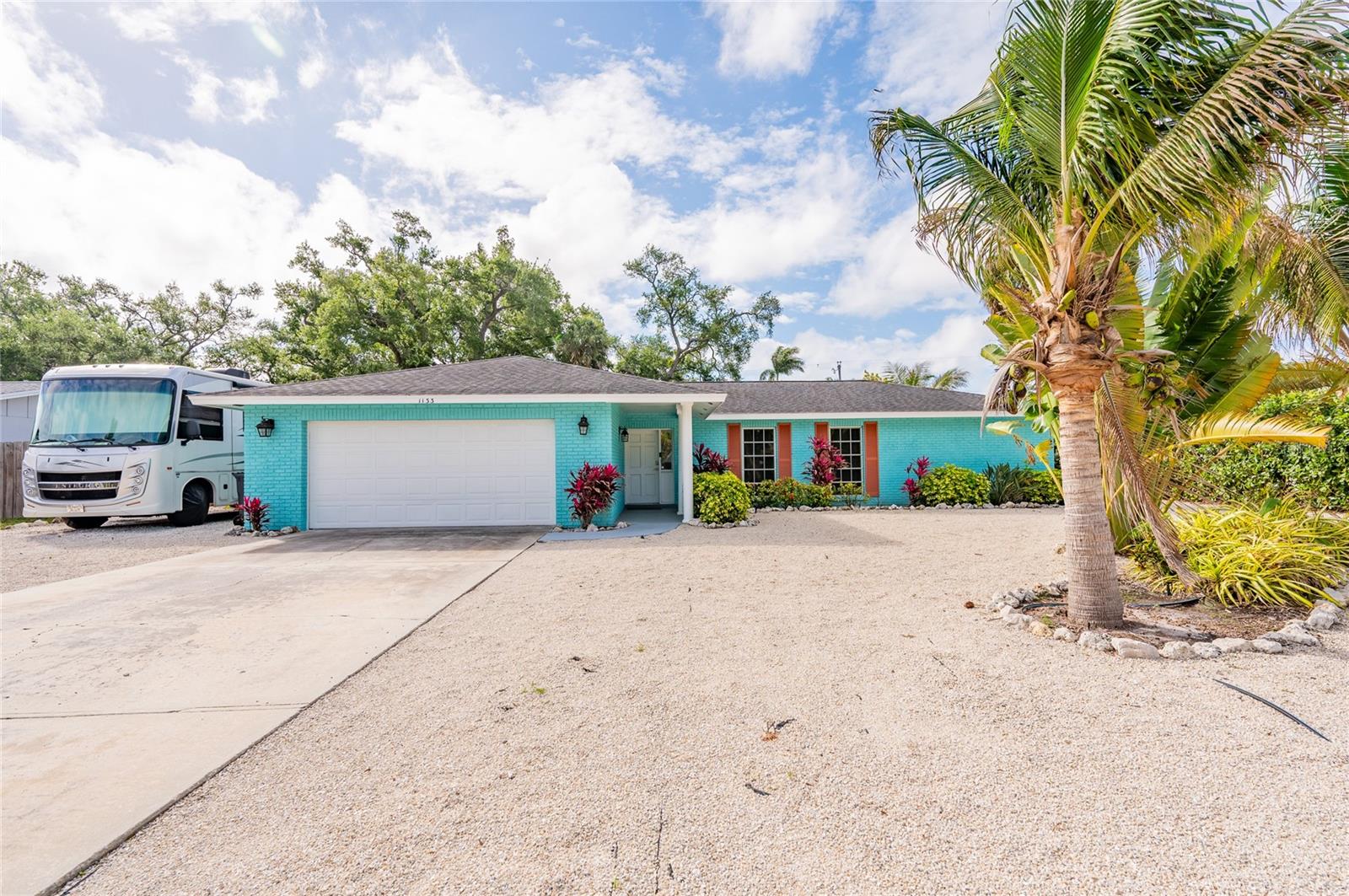 1133 Montezuma Dr Property Photo 4