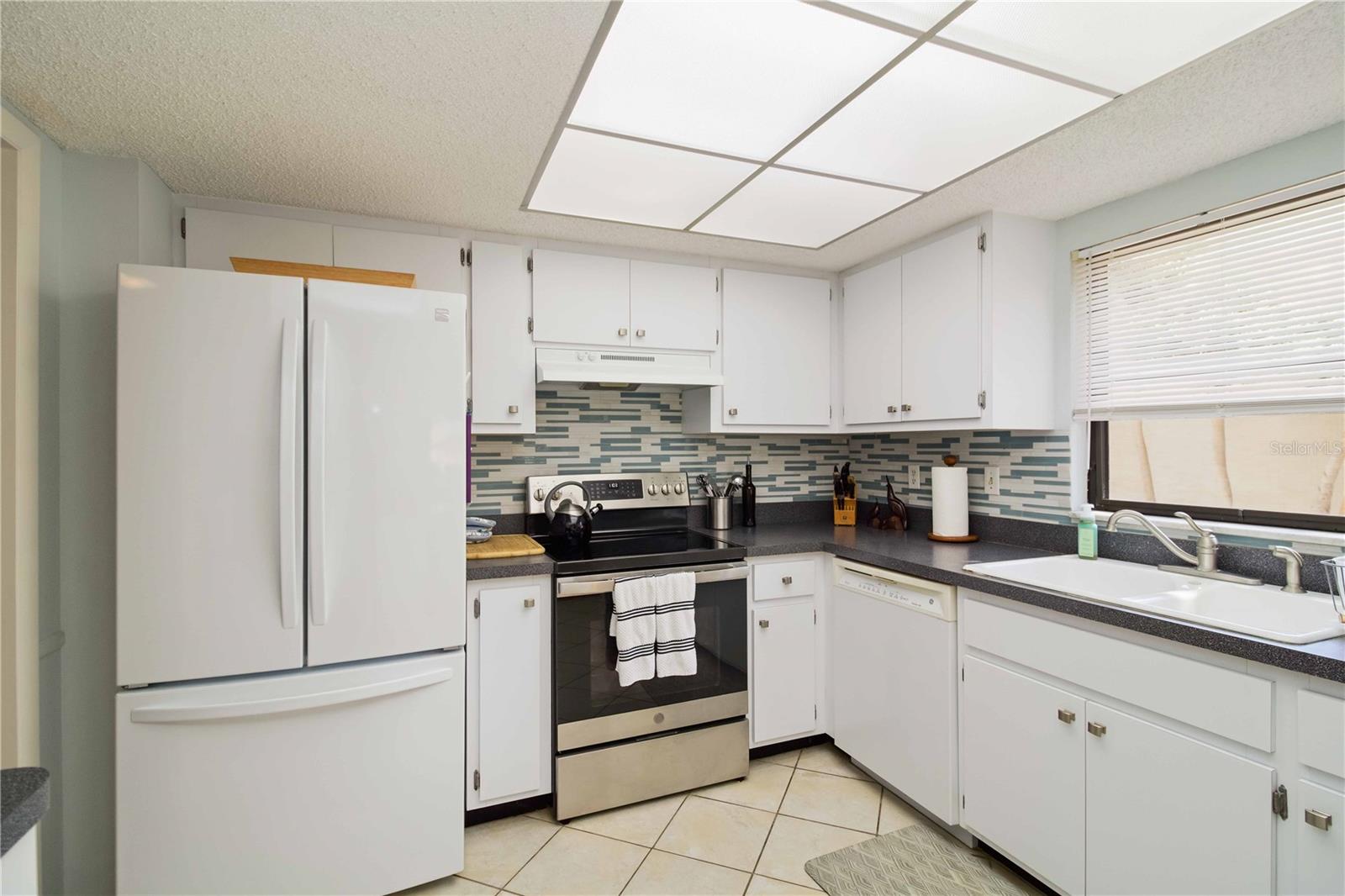 1400 Barcarrota Blvd #201 Property Photo 10
