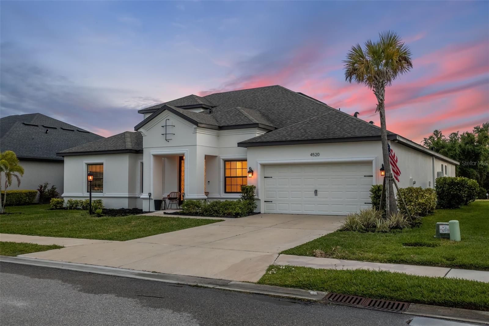4520 Pond Brook Ct Property Photo 3