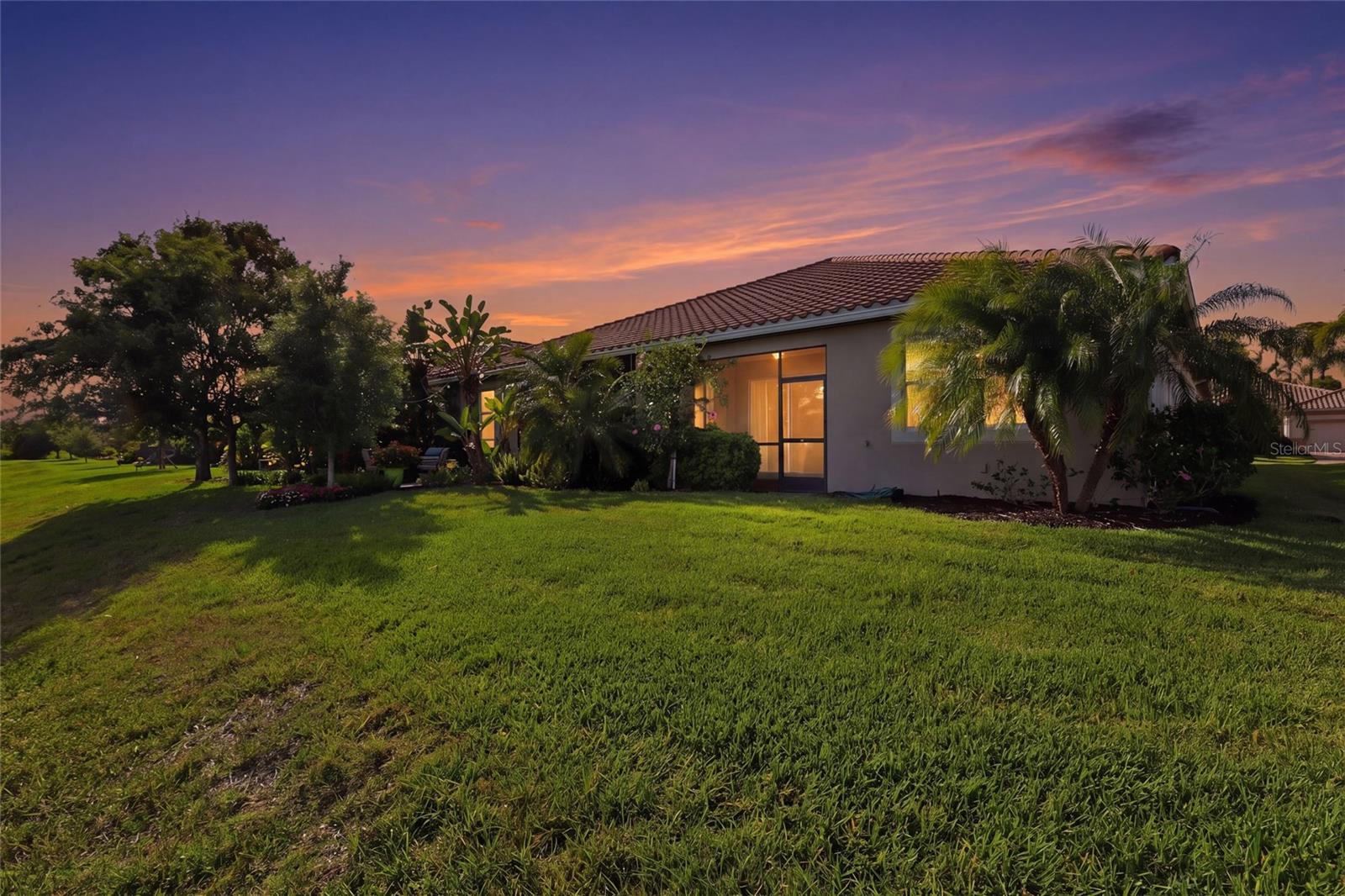 11929 Tapestry Ln Property Photo 45