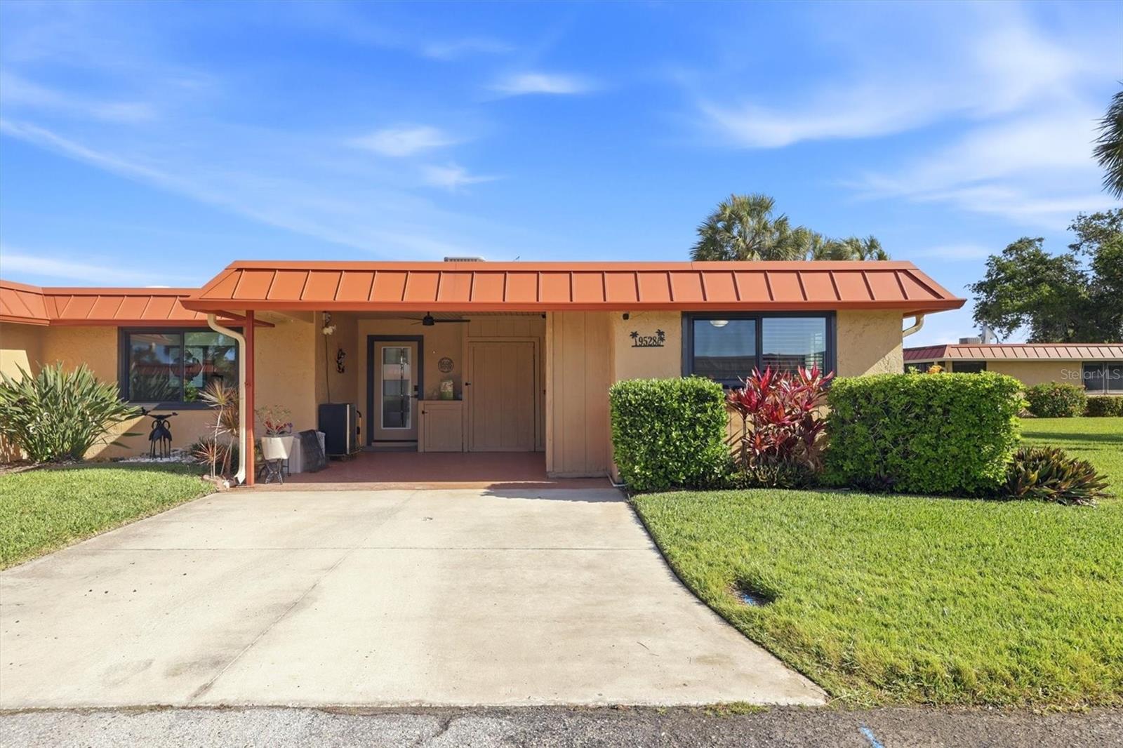 9528 Antiqua Cv #9528 Property Photo 5