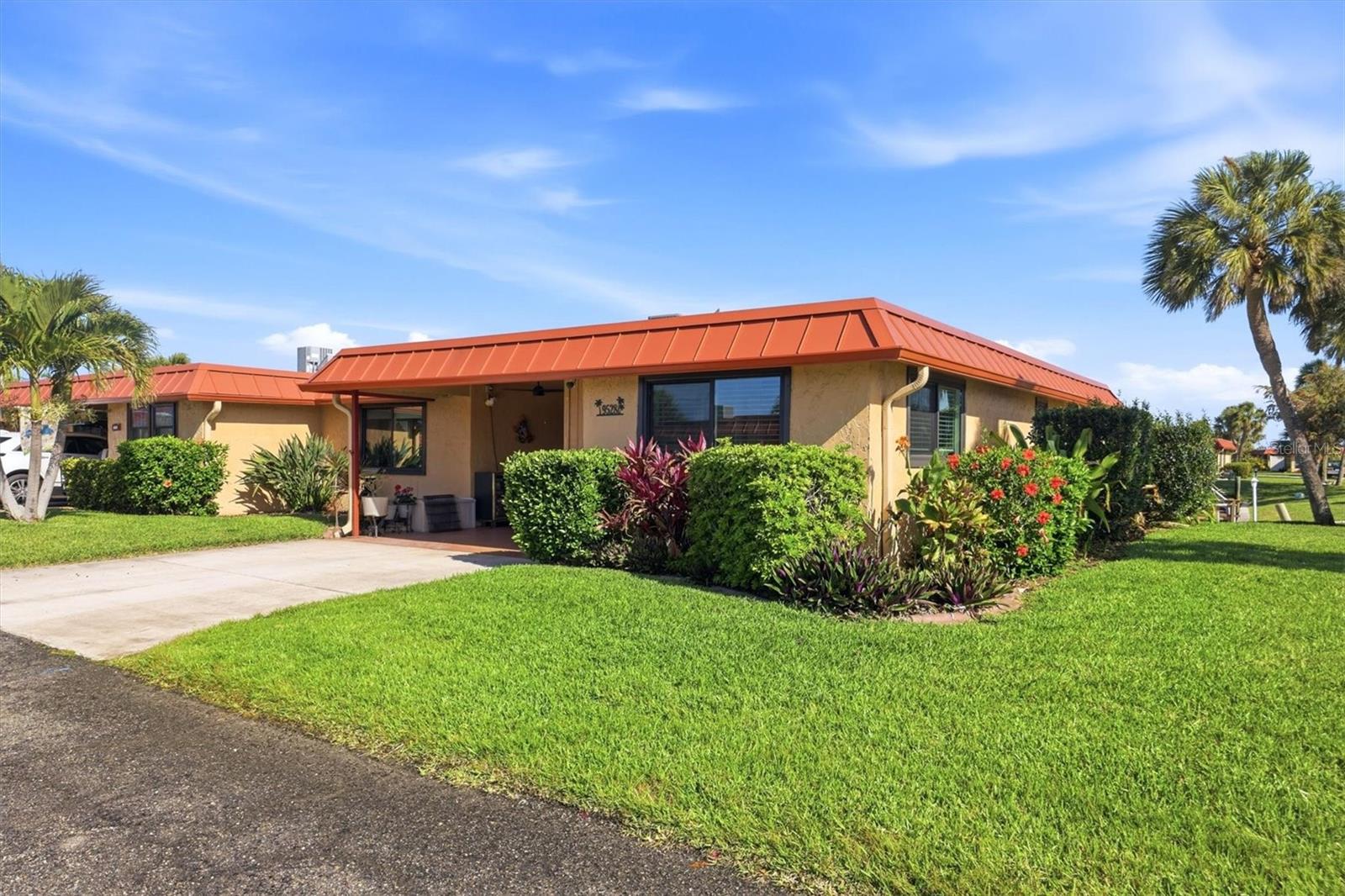 9528 Antiqua Cv #9528 Property Photo 6