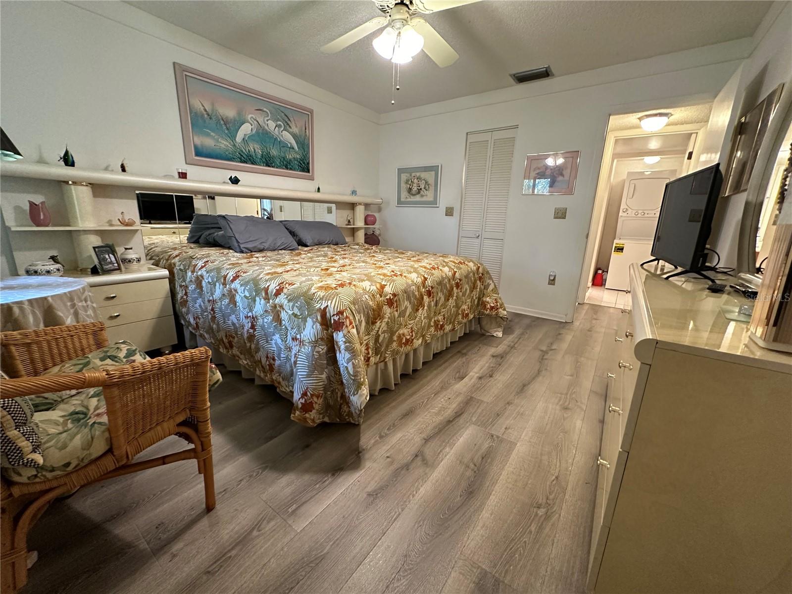 1647 Brookhouse Ct #246 Property Photo 9