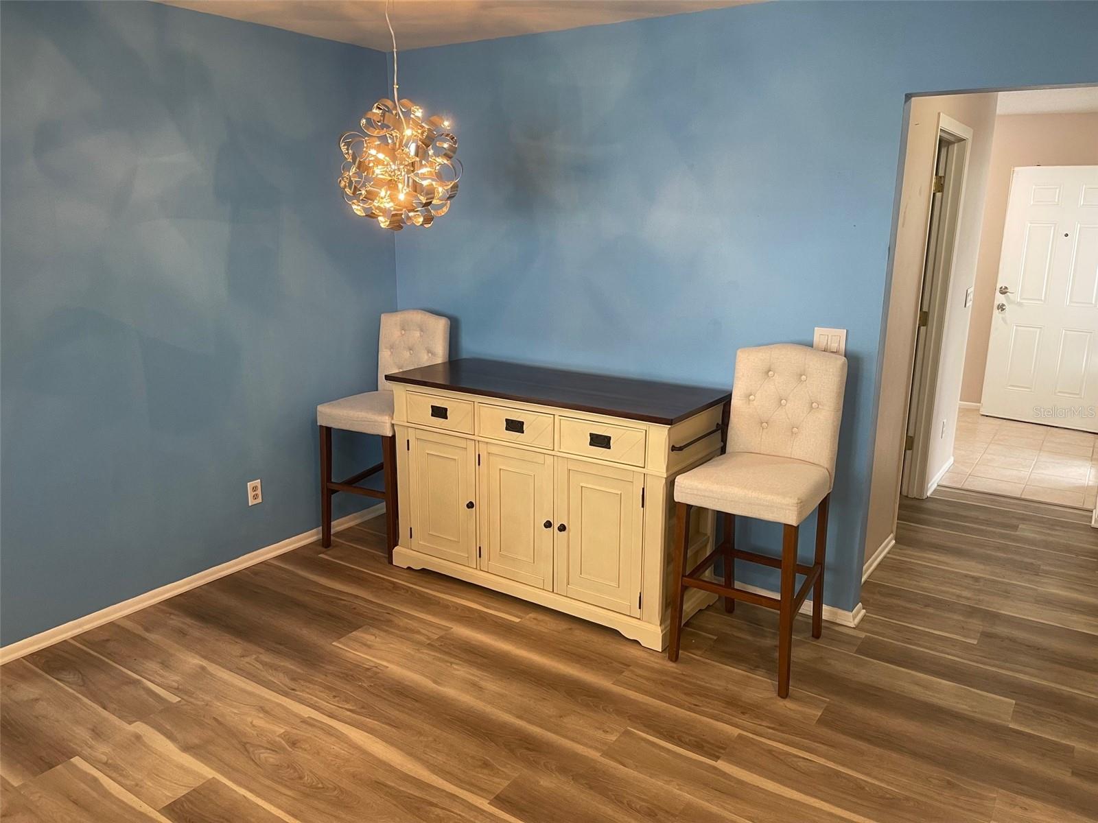 7287 Eleanor Cir #15 Property Photo 12