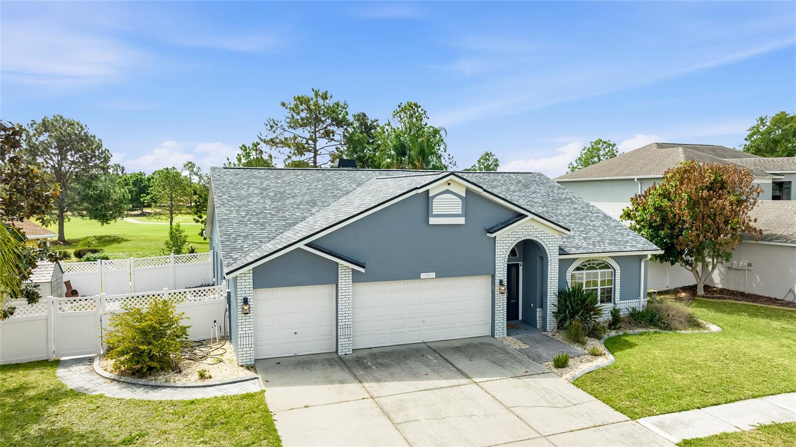 10810 Sailbrooke Dr Property Photo 3