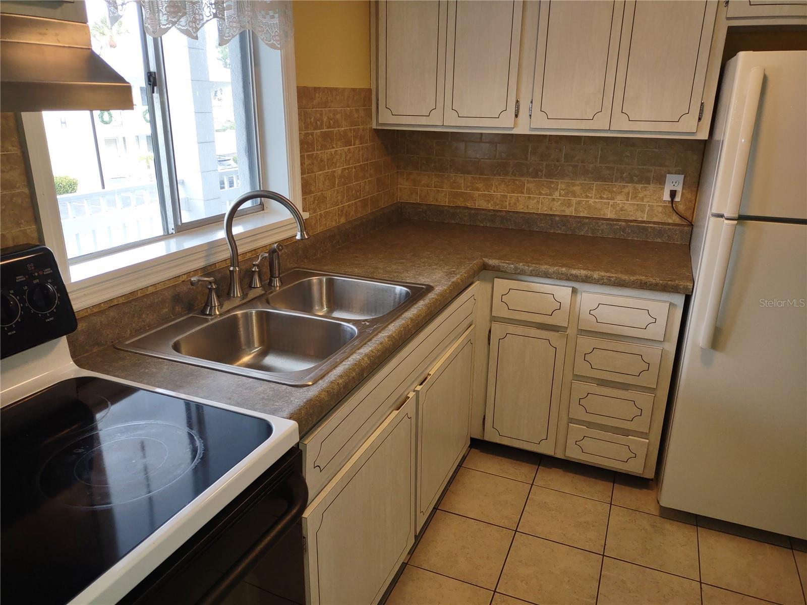 1566 Pleasant Rd #j24 Property Photo 3