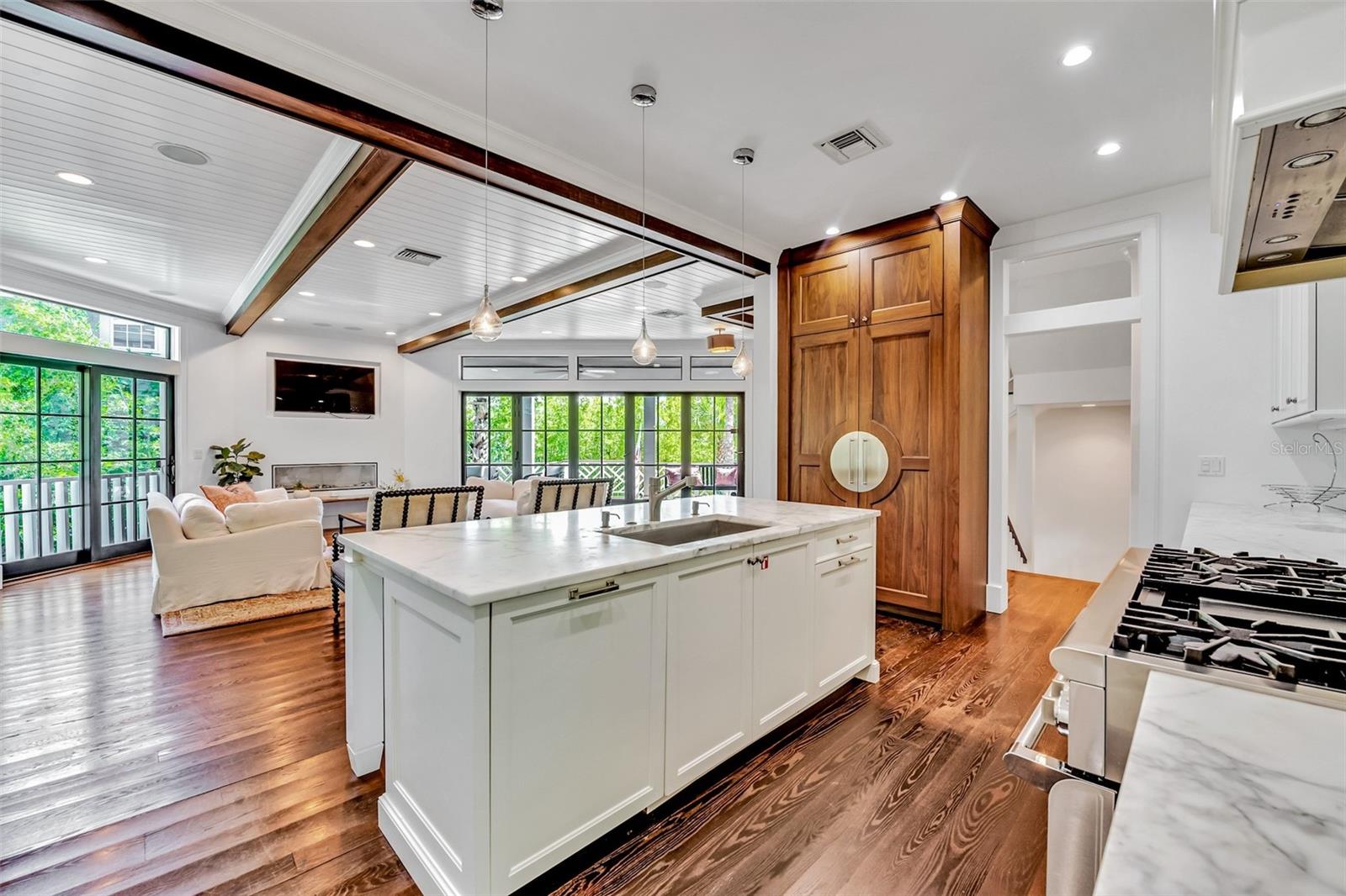 103 Park Ave Property Photo 14