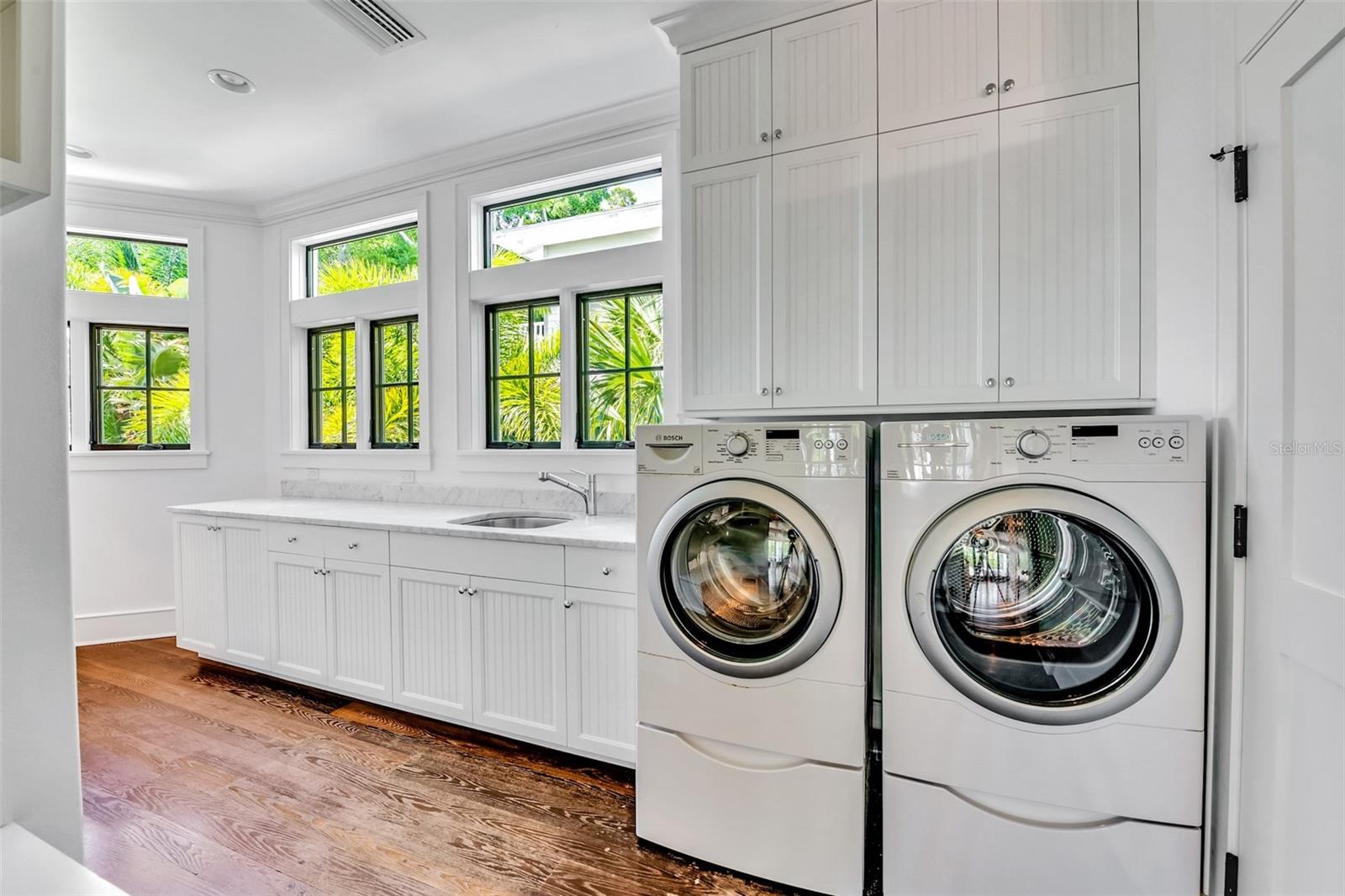 103 Park Ave Property Photo 16