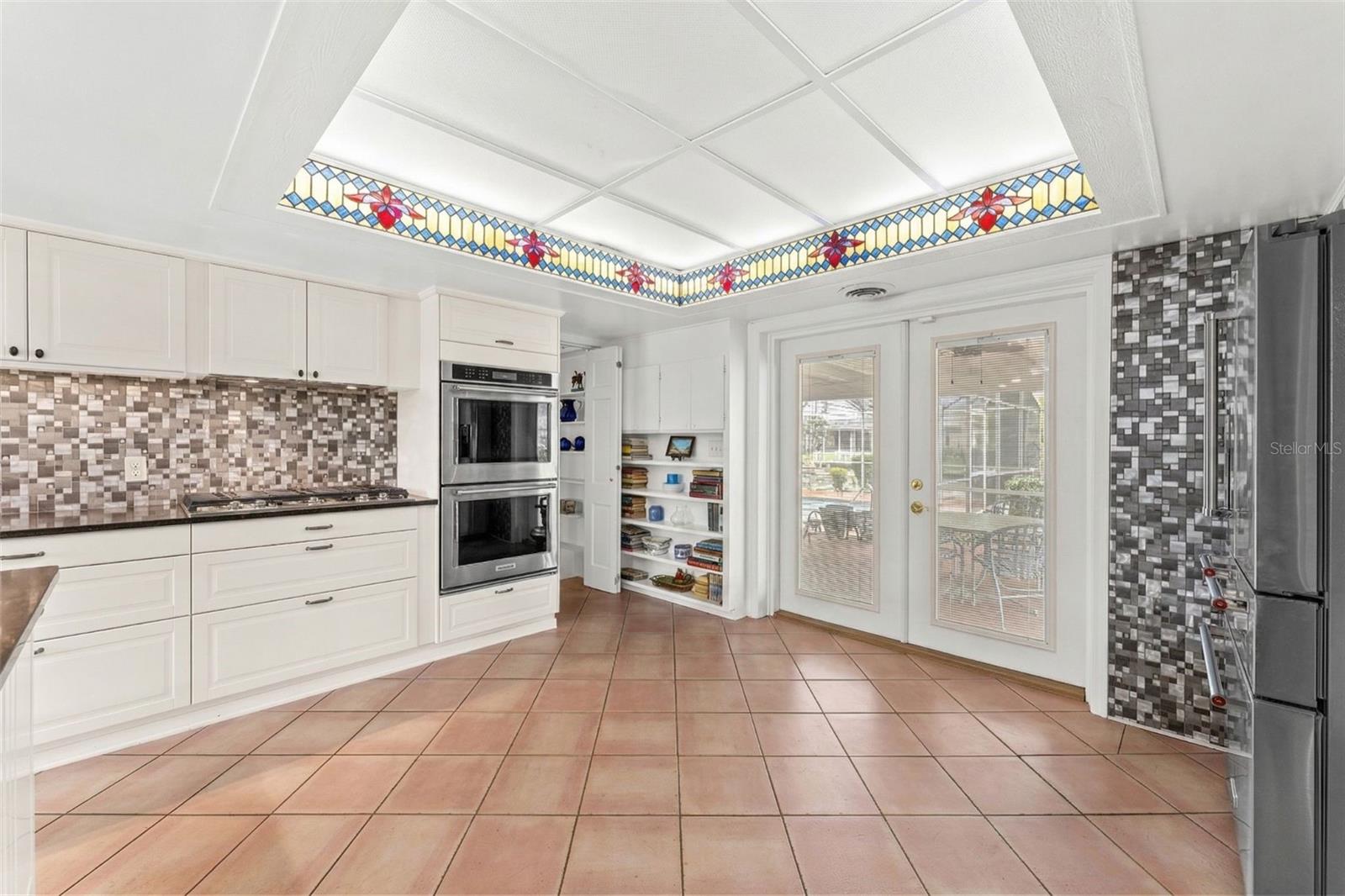 1790 Bay Shore Drive Property Photo 6