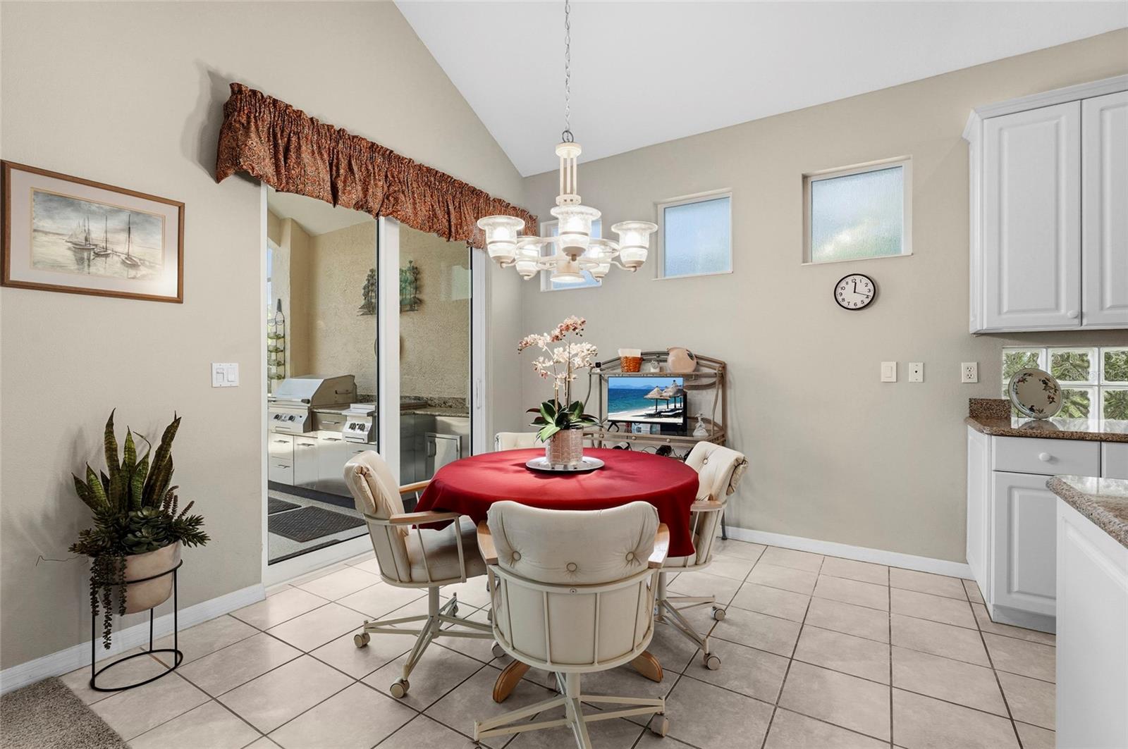 7822 Troon Ct Property Photo 6
