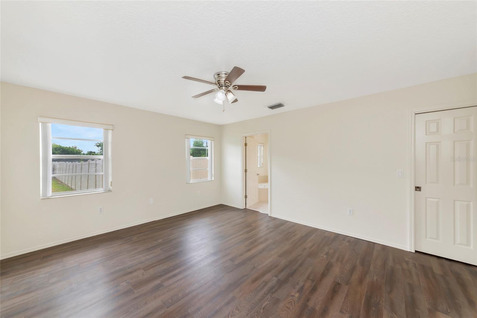 5615 18th Ave E Property Photo 13