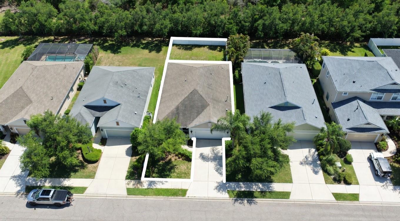 4650 Woodbrook Dr Property Photo 4