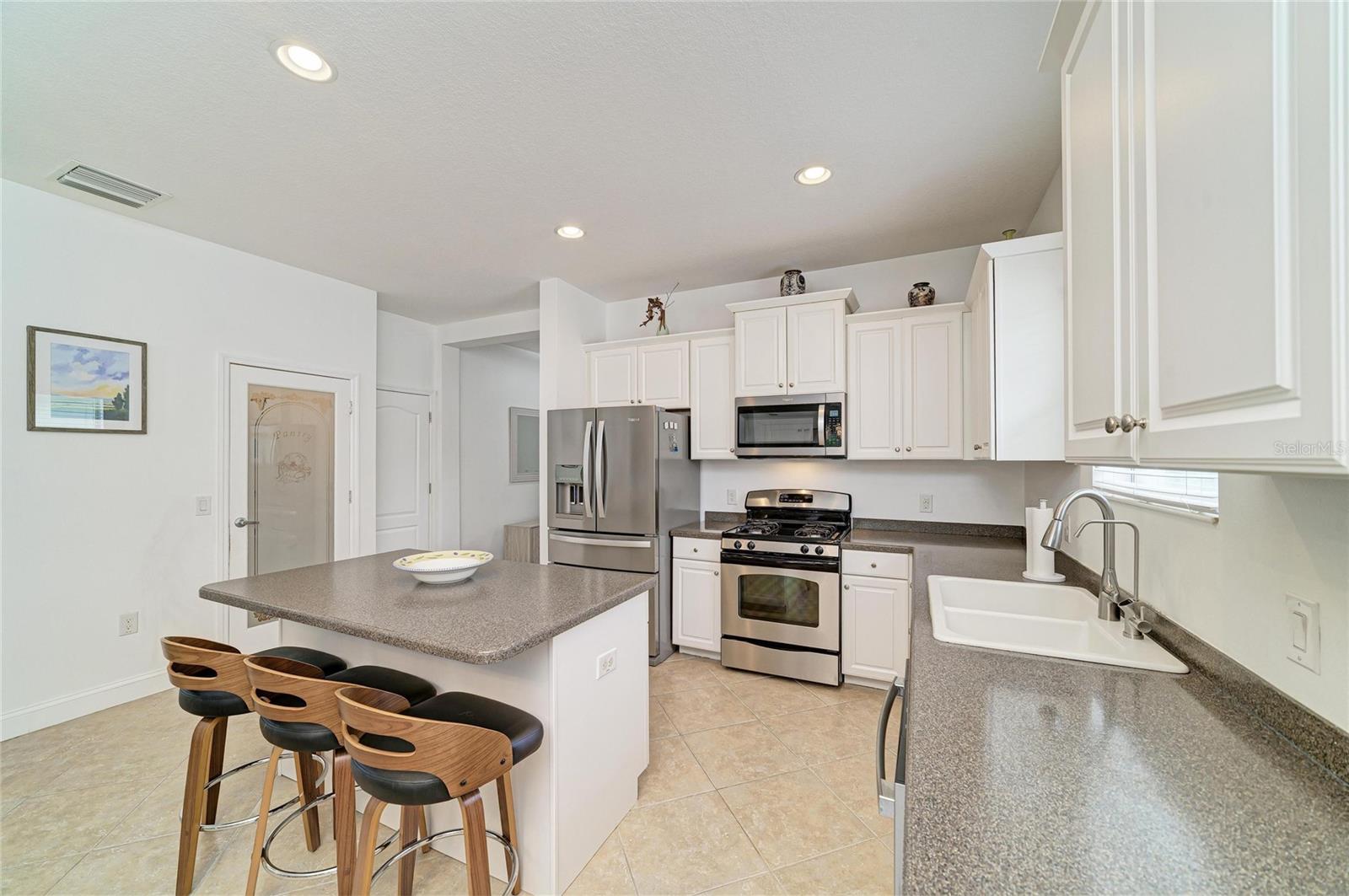 4650 Woodbrook Dr Property Photo 15