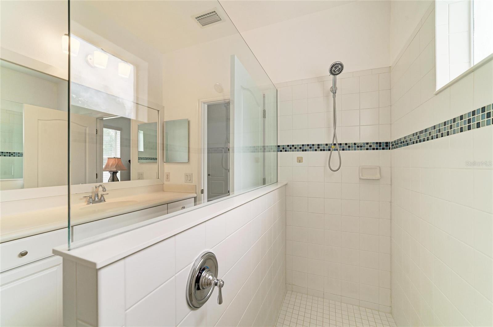 4650 Woodbrook Dr Property Photo 29