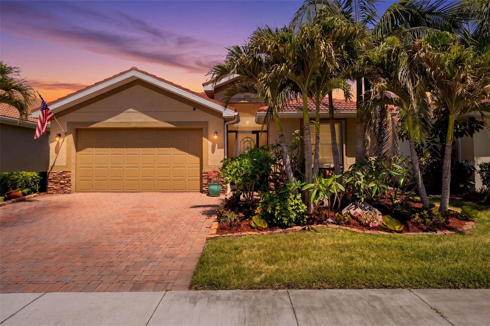 11622 Parrotfish St Property Photo 1
