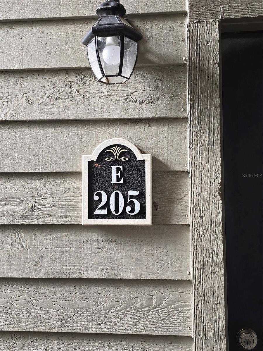 2500 Winding Creek Blvd #e205 Property Photo 2