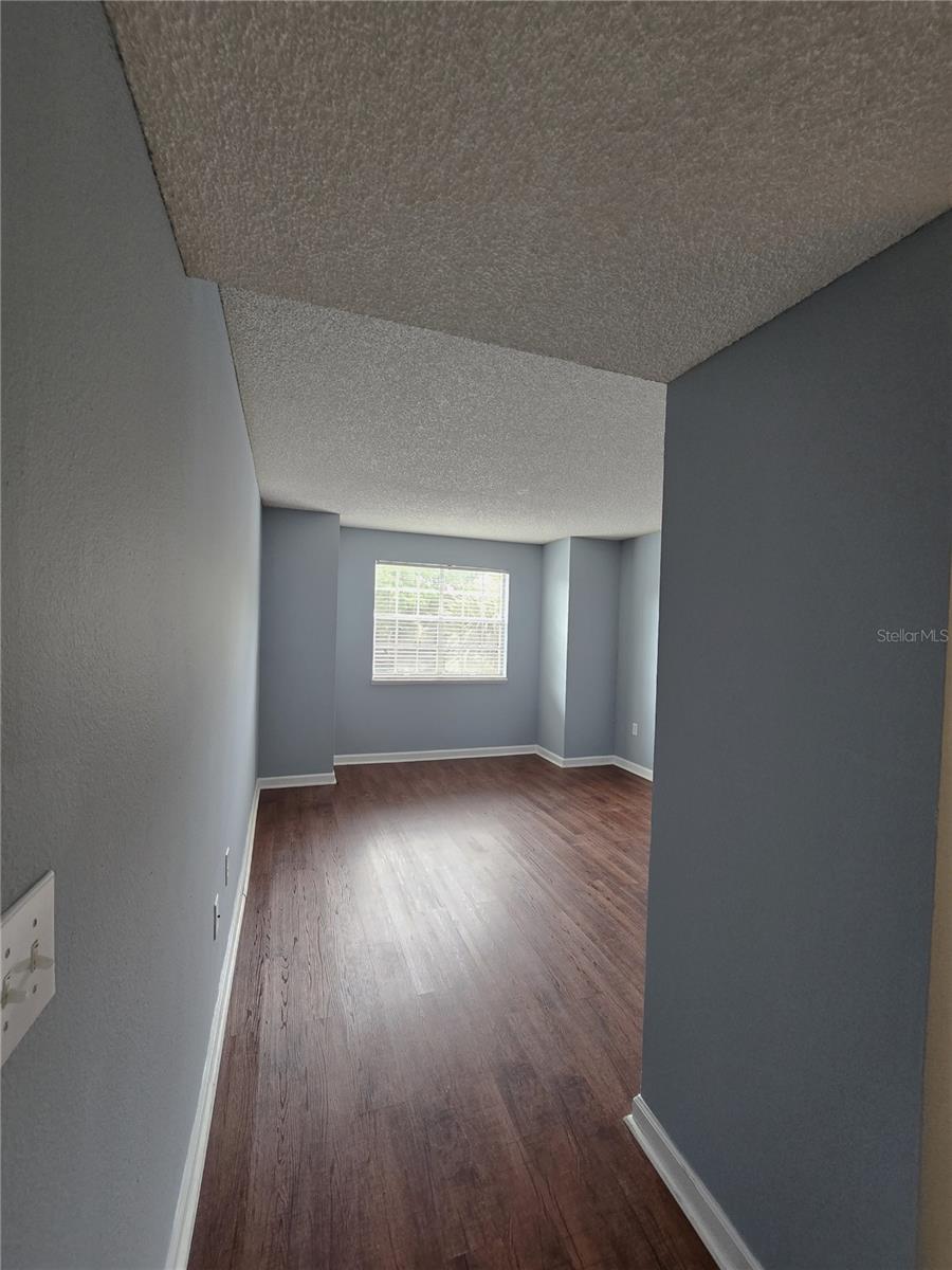 2500 Winding Creek Blvd #e205 Property Photo 8