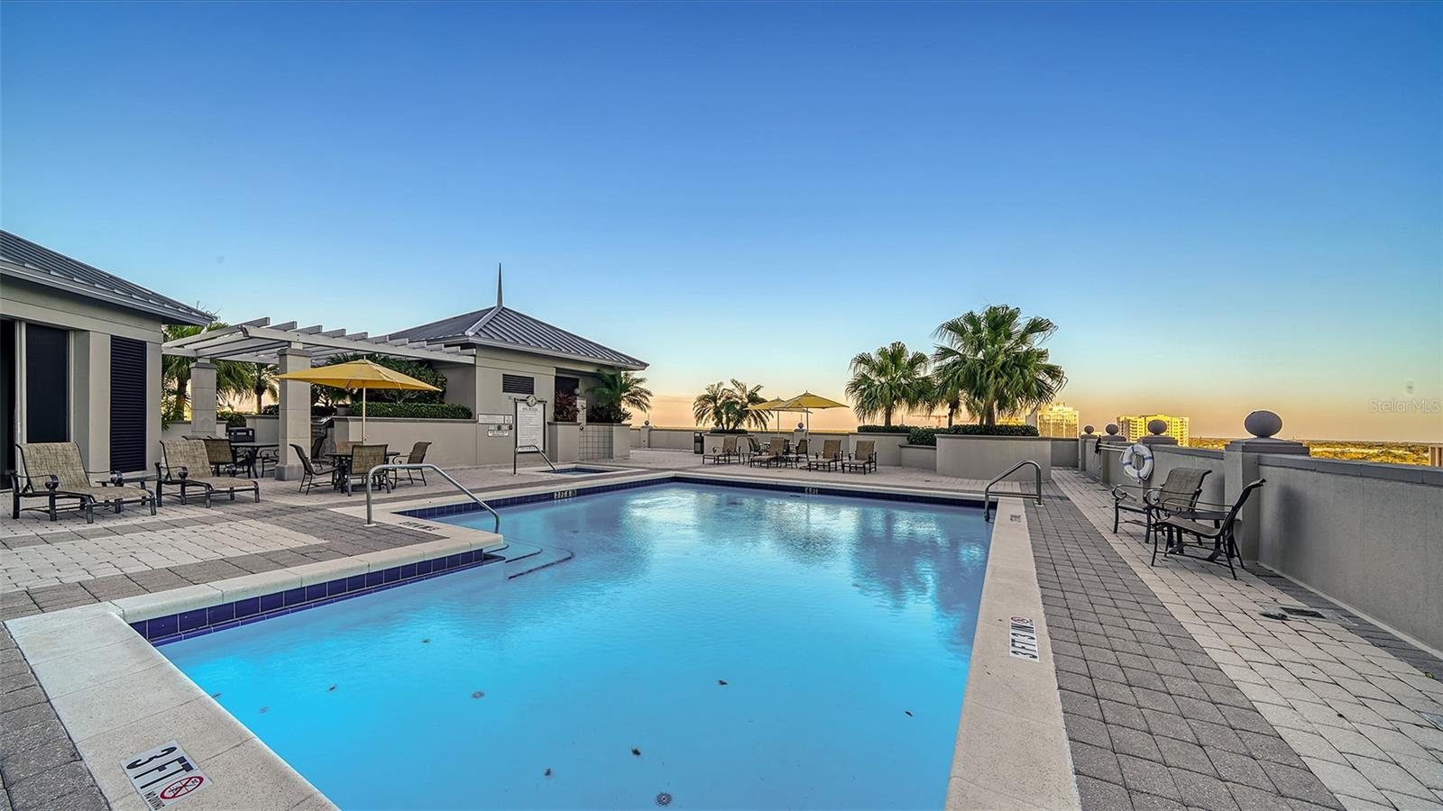 50 Central Ave #15b Property Photo 32