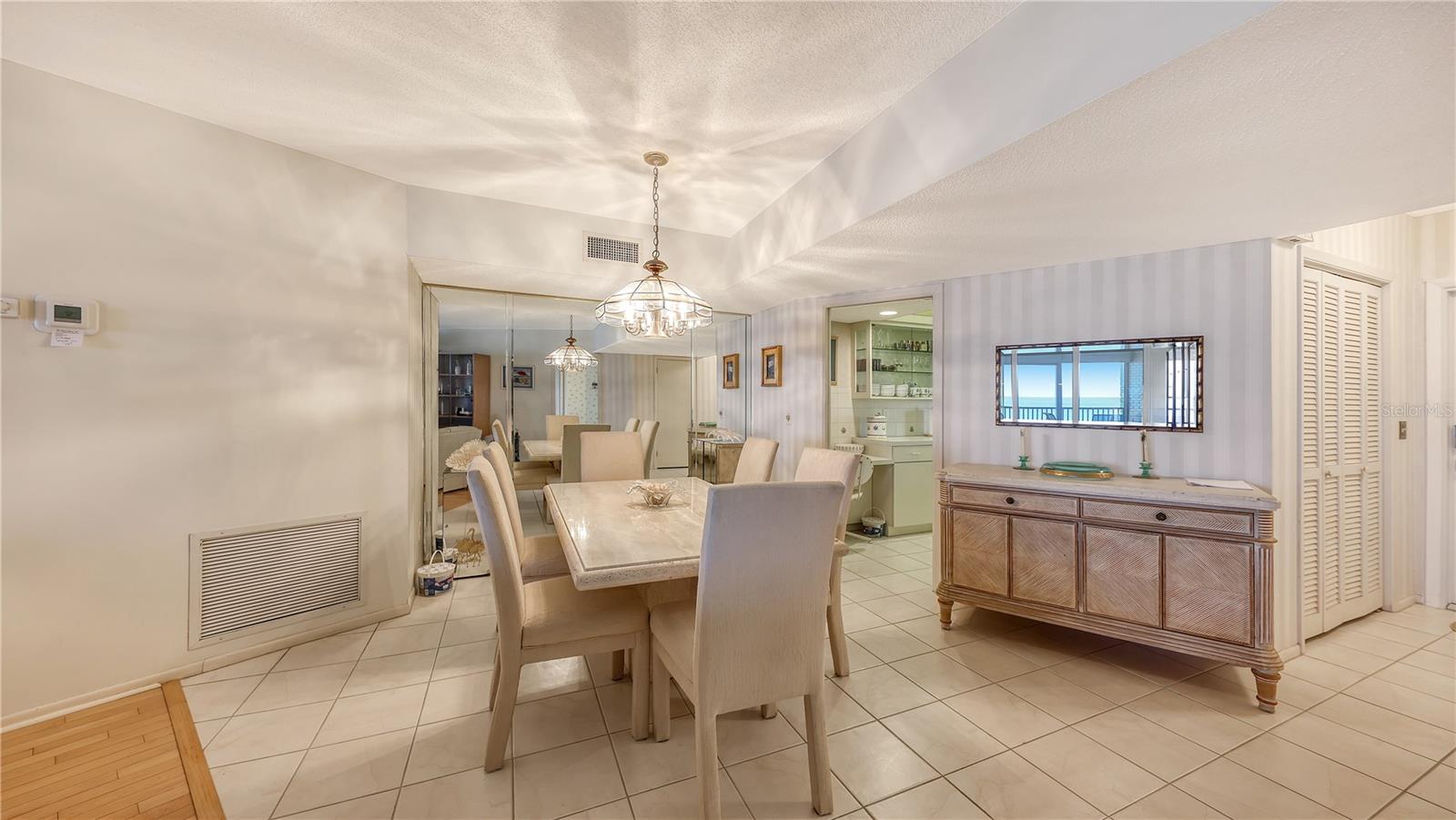 4825 Gulf Of Mexico Dr #504 Property Photo 5