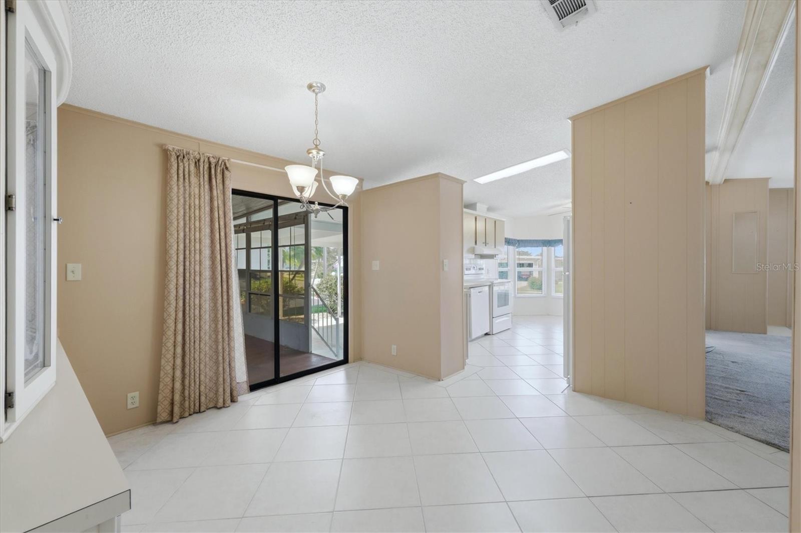 8420 Imperial Cir Property Photo 8
