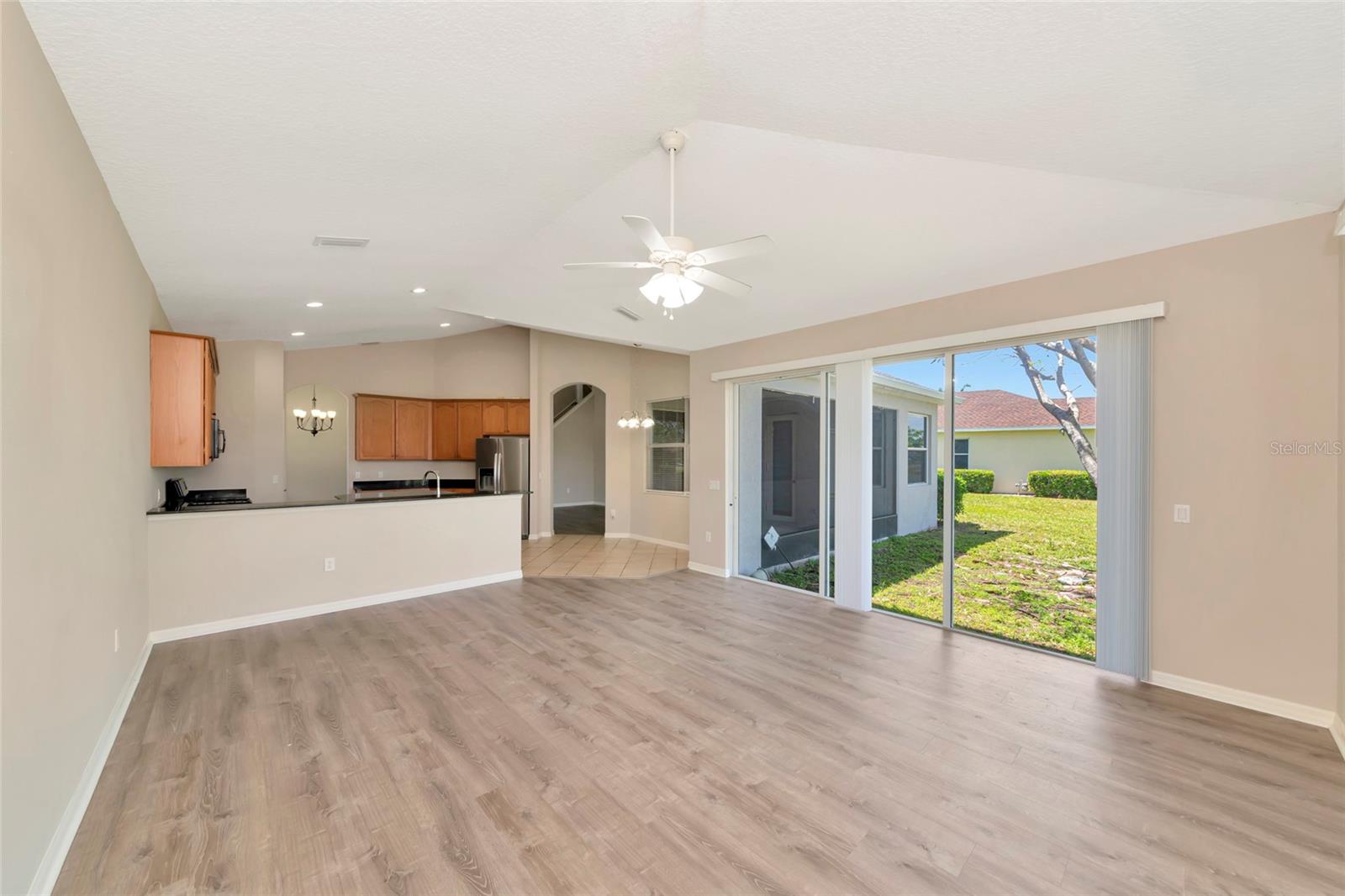 12079 Aster Ave Property Photo 11