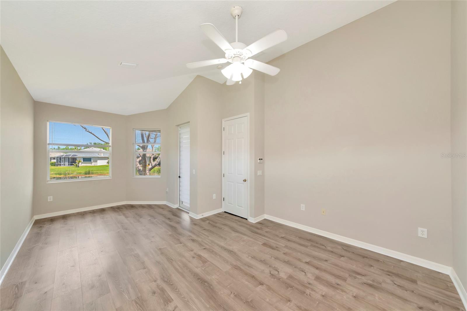 12079 Aster Ave Property Photo 14