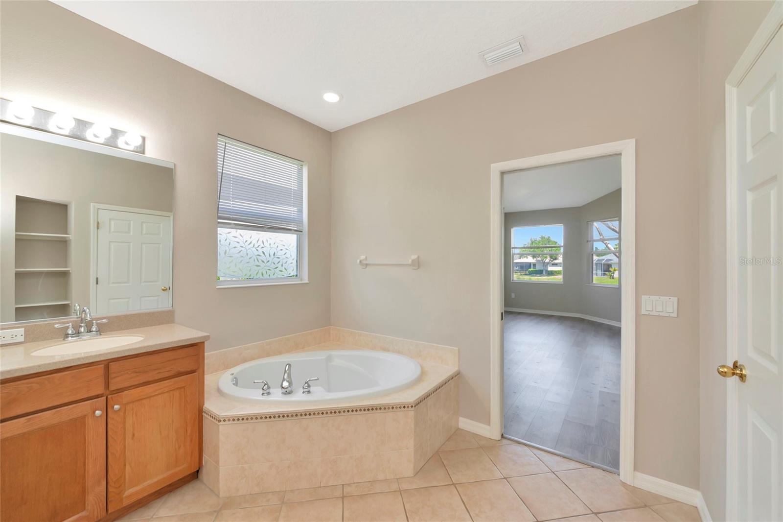 12079 Aster Ave Property Photo 17