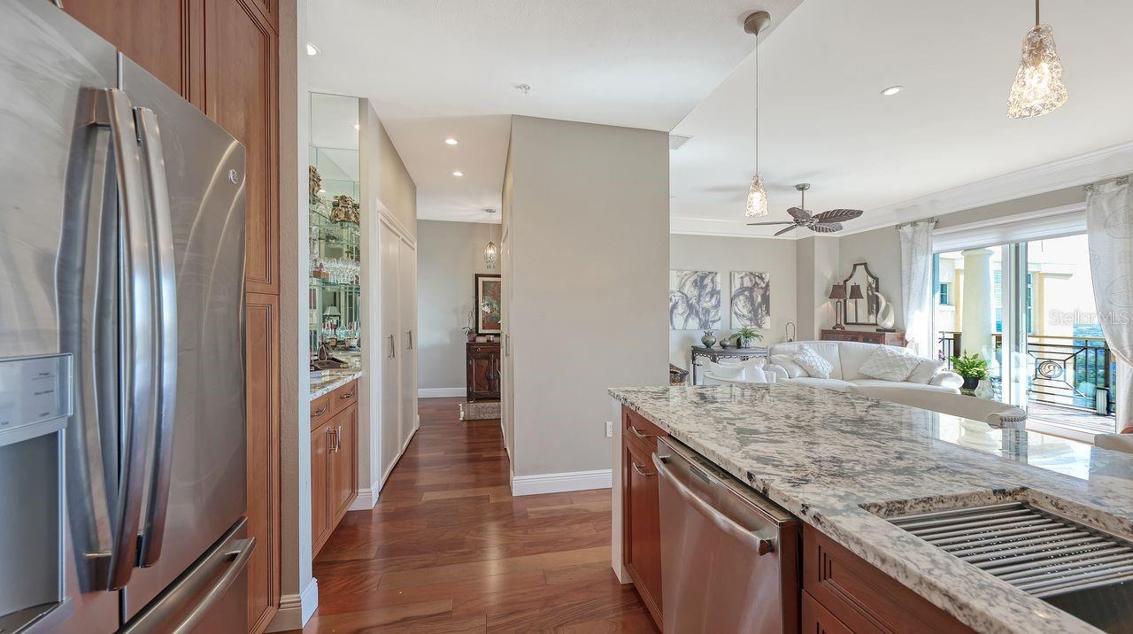 750 N Tamiami Trl #ph08 Property Photo 12