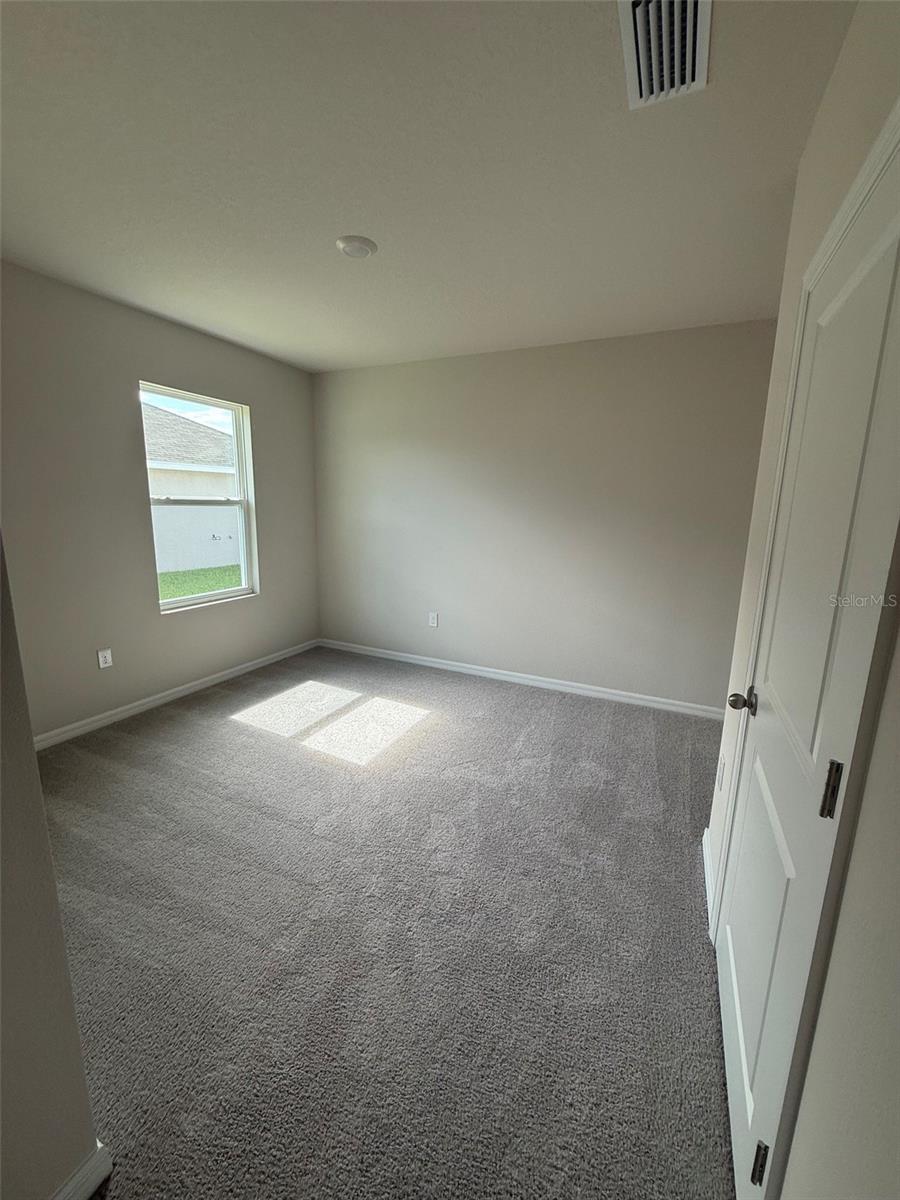 11003 44th Ave E Property Photo 5