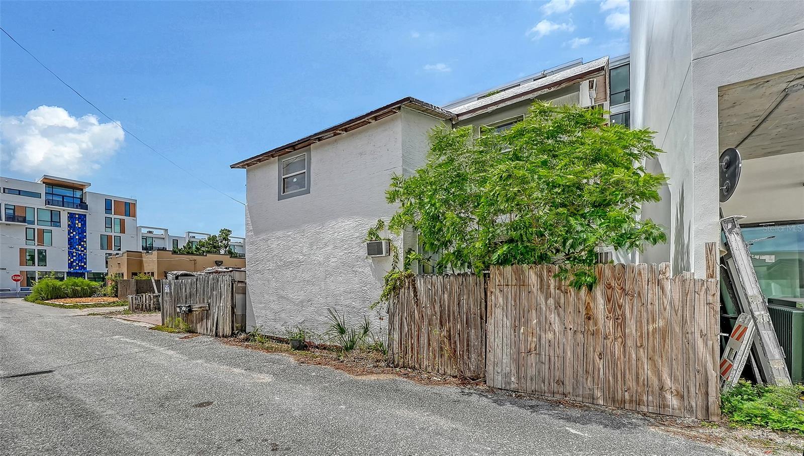 420 Kumquat Ct Property Photo 18